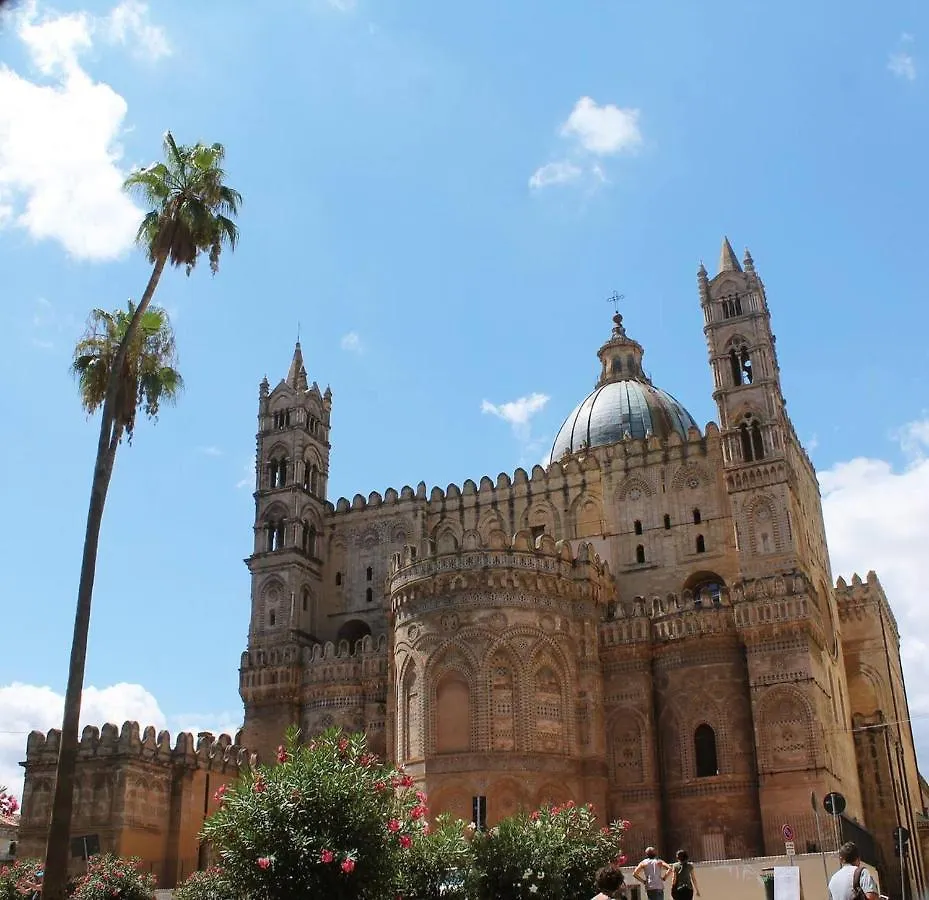 Appartamento In Centro Storico A Palermo Vicino La Cattedrale